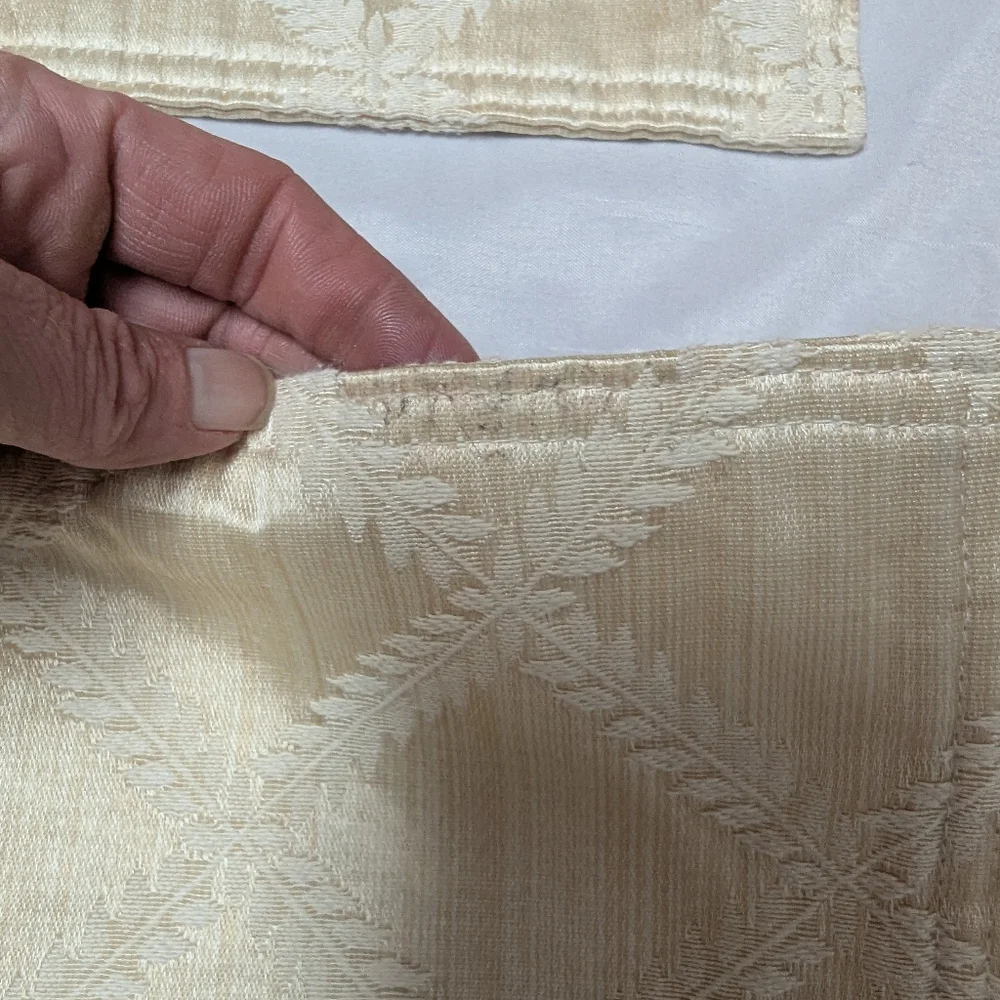 Set Of 6 Shimmer Gold Dual Sided Fabric Placemats 16.5